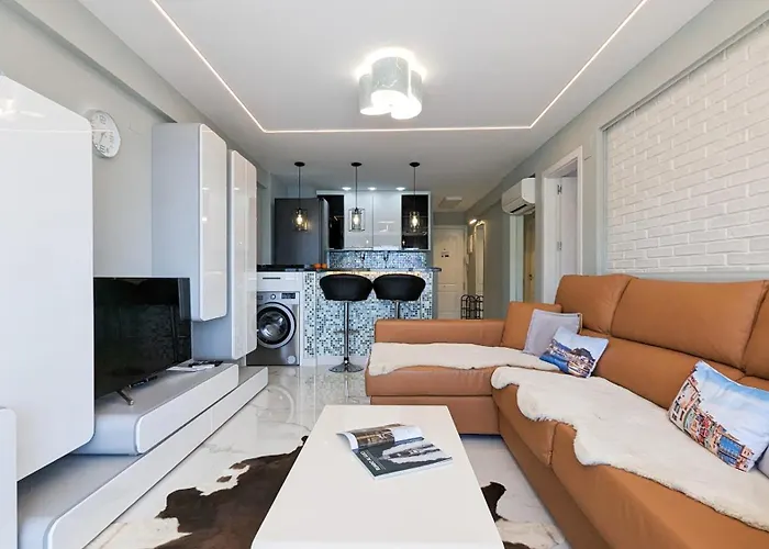 Cornelia Sea View Apartment