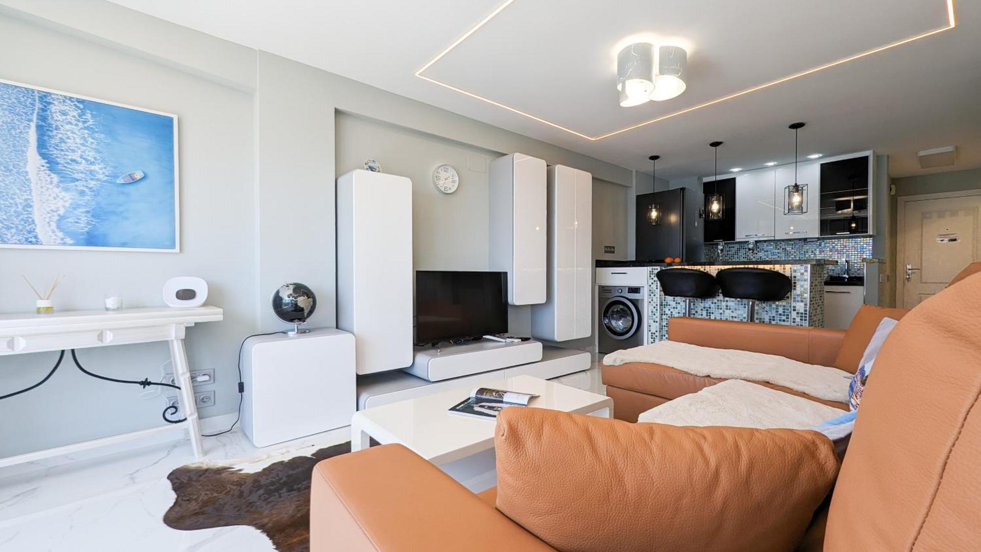 Cornelia Sea View Apartment *