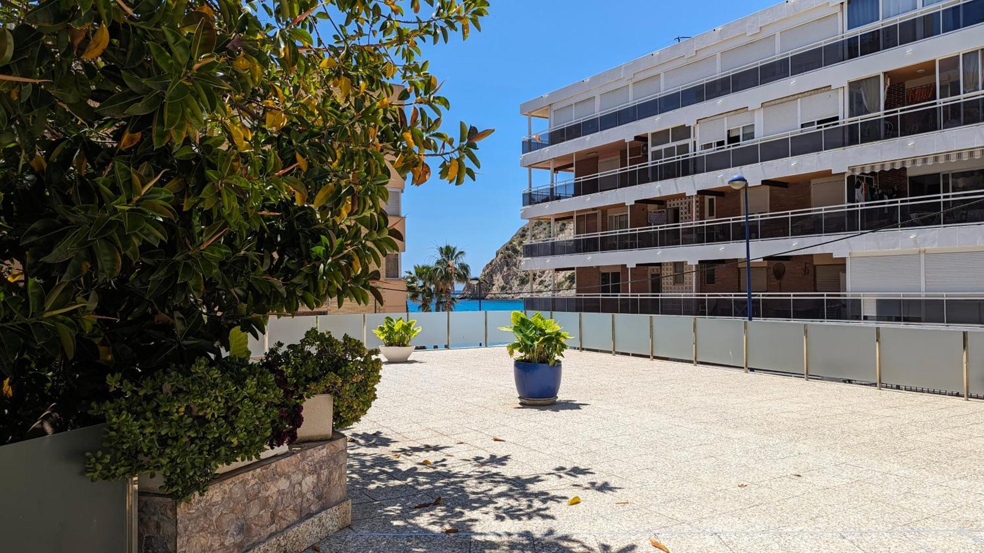 Cornelia Sea View Apartment *